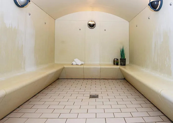 4 Person On A Ringkobing