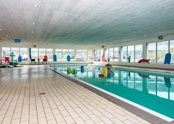 4 Person On A Apartment